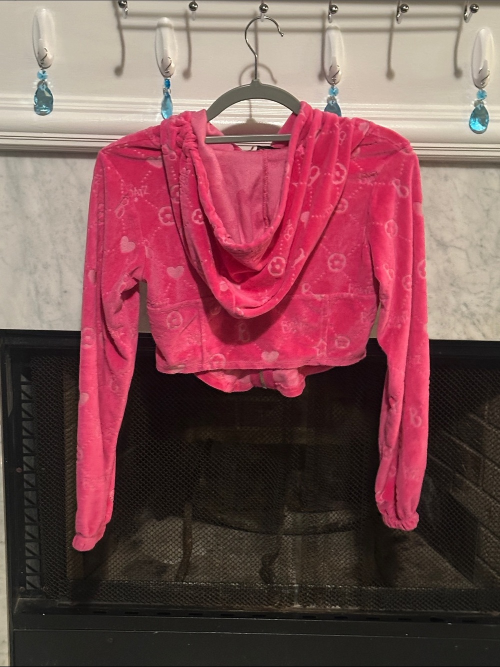 Pink Dolls Kill x Bratz Velour Cropped Jacket - Picture 2 of 7